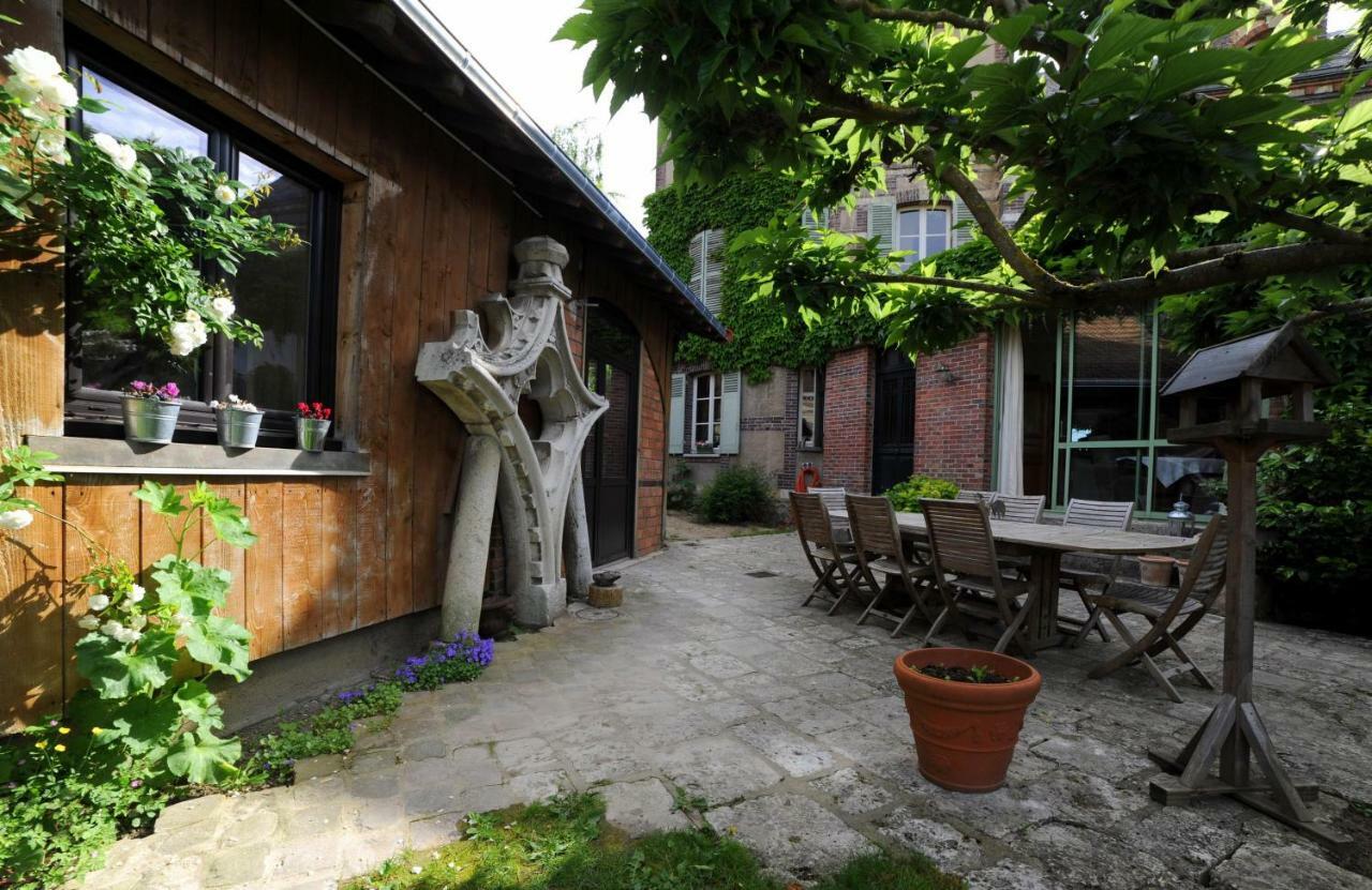 La Rosace Bed & Breakfast Chartres Bagian luar foto